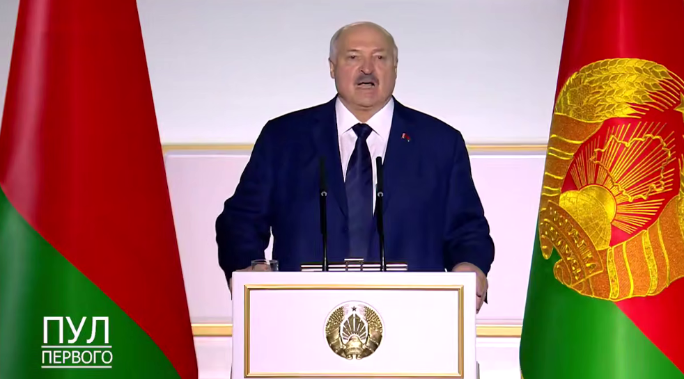 Лукашенко знову заговорив про відхід з посади Лукашенко знову заговорив про відхід з посади